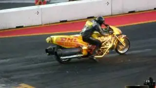 Motorrad mit Turbine