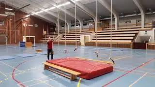 Alléakademi - Idrott - Redskap - Rep - svinga sig över hela