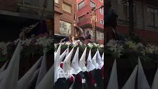 Procesiones de Semana Santa 2025 en Le&oacute;n #weekendinspain #viralshorts #travel #spain