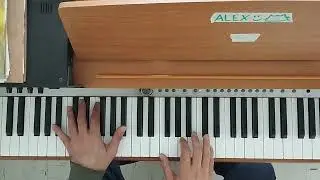 Daft Punk-Something about us/ Tutorial de bajo, acordes y solo, en piano.