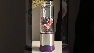 Blender Strawberry Smoothie#shorts #smoothie #satisfying #blender #drink #funny #homemade