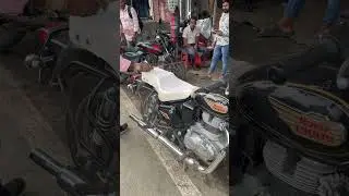 Royal Enfield bullet 350 seat modification #bullet350 #seatmodification #pawarseatcovers seatcushion