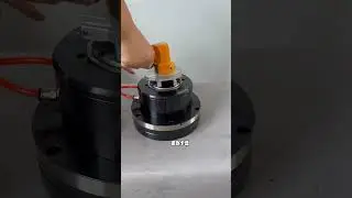 Pneumatic rotary chuck combined with rubber cylinder clamp installation process