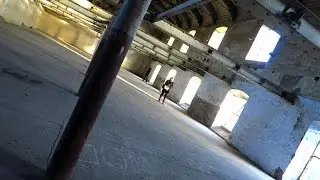 EXPLORING AN ABANDONED BUILDING!