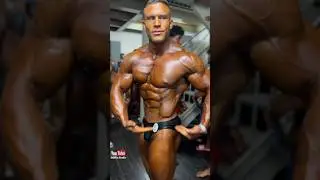 Bodybuilding Muscle Model Fitness Model Shredded Classic Physique Nathanael Radloff Styrke Studio
