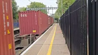 66097 on Southampton to Northampton passing Reading west 