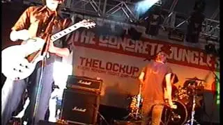 Thursday -  Understanding in a car crash   @ Reading Festival  UK 2002