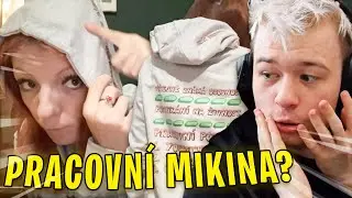 Ad&eacute;la si nechala vyrobit pracovn&iacute; mikinu?