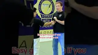 Легко обезоружить, если знаешь, что делать!