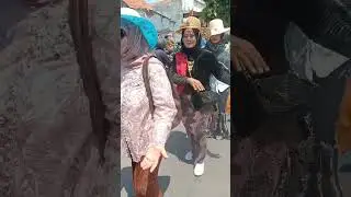 live kostum karnaval termahal warga kramalan HUT RI ke 80 kelurahan Karangasem Utara batang
