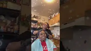 My Friend dying my hair, one hand washes the other!
