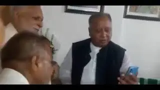 শেখ হাসিনার ভিডিও কল ফাস, সবাই শেয়ার করেন।