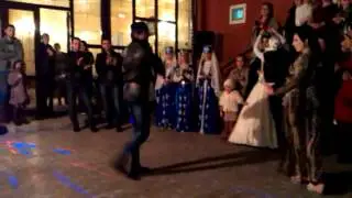 ИНГУШ МУРАД - танцует от души