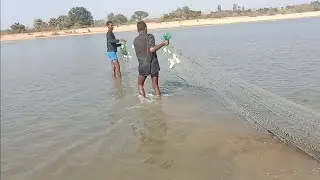 Four Finger Net Fishing 