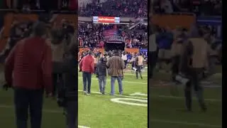 Cody Parkey gets booed leaving Soldier Field from crowd