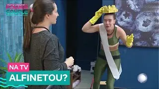 &lsquo;A miss lava banheiro, Brasil&rsquo;, alfineta Carol | Power Couple