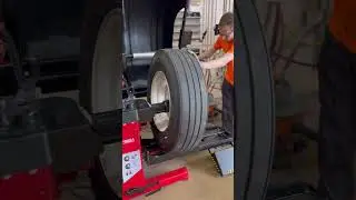 STATE OF THE ART TIRE BALANCER #tires #tirending #tiremaintenance #tirechange