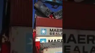 Maersk Line heavy container collapse.