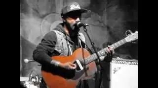 Nahko Bear- build a bridge - Unity concert of the Black Hills 2014