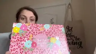 Think pink subscription box November 2022