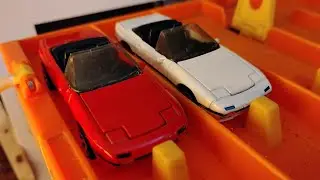 1988 Mazda RX-7 Convertible, red vs white.
