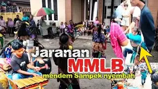 Mendem #jaranan mau pulang Sampek nyembah kasihan banget mbak ini..