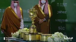 Crown Prince Muhammad bin Salman crowns the winners of the third edition of @theSaudiCup 2022.