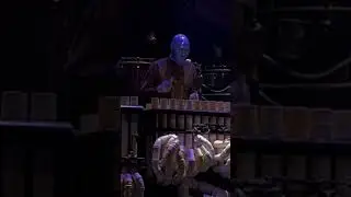 The entire theater started this song during a LIVE #BlueManGroup show! 🙀
