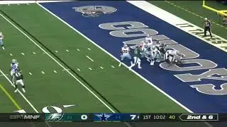 EAGLES GET A FAT GUY TOUCHDOWN