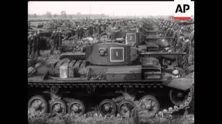 King Inspects Sixth Armoured Division