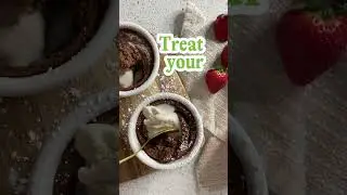 Low Carb Chocolate Souffle #chocolate #souffl&eacute; #dessert #dessertrecipes #healthydessert #lowcarb