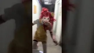 &iexcl;Algo raro pasa en Mc Donalds!😰 #oniichan #humor #fivenightsatfreddys #mcdonalds #ronald #terror