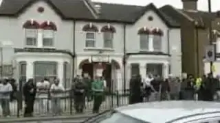 How us peaceful muslims react to the islamophobic kuffars of britain