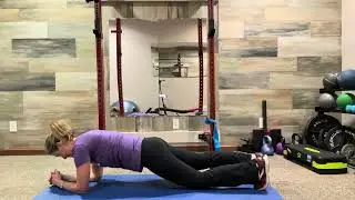 Low plank with knee tap