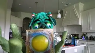Alien Face Reveal! (Kids vs Alien Hide and Seek Game / Skit) KidCity