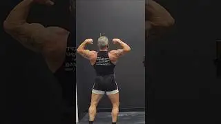 Training like it's the 80s, #motivation #aesthetic #bodybuilding #body #train #coaching #big #wwe
