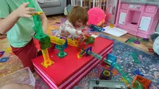 Marble building - Magnatile Marble run with glass marbles