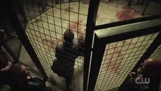 Arrow S8e5: Oliver vs bratva cage match