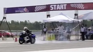 Drag Race | BMW S1000RR versus Gen 1 Hayabusa | check out the busa burnout