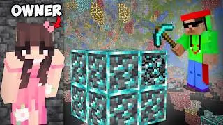 Secretly X-RAYING In GIRLS ONLY Minecraft SMP