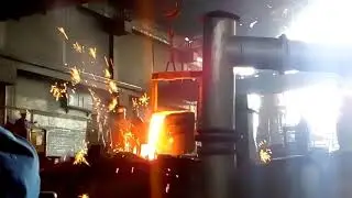 Pouring of molten metal 👌at so High Temperature..😱😅