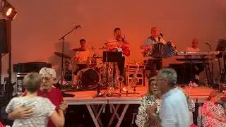 Le Mazuc valse par Gilles Saby et ses musiciens