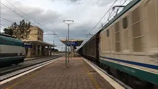 LA E652.034 INCROCIA LA E444R.034 NELLA STAZIONE DI TRINITAPOLI S.FERD. DI PUGLIA!