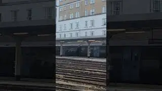 375605 departs London Victoria #Southeastern #Class375 #electrostar #LondonVictoria