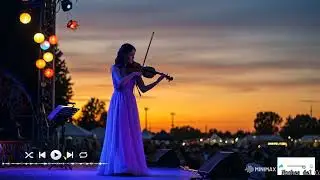 Nhạc nền cổ điển tao nhã trong khán phòng hoành tráng: để suy ngẫm về cảm xúc