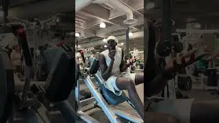 Tall lifters: stop fighting the barbell if it&rsquo;s not working.Hack squats = safer & stronger legs 🦵