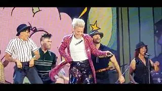 P!nk - Hustle (Live Rock Werchter 27/06/19)