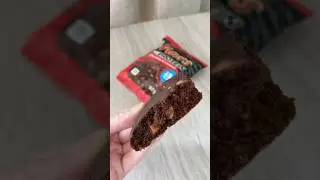 protein cookies 🥰 #chocolate #caramel #mars #snickers #chocolatechip #crumbl