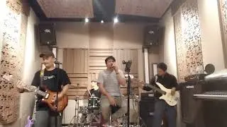 Bertahan