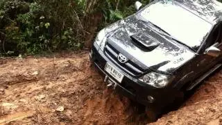 toyota hilux Vigo 4x4 @ ผาตัด 1.MOV